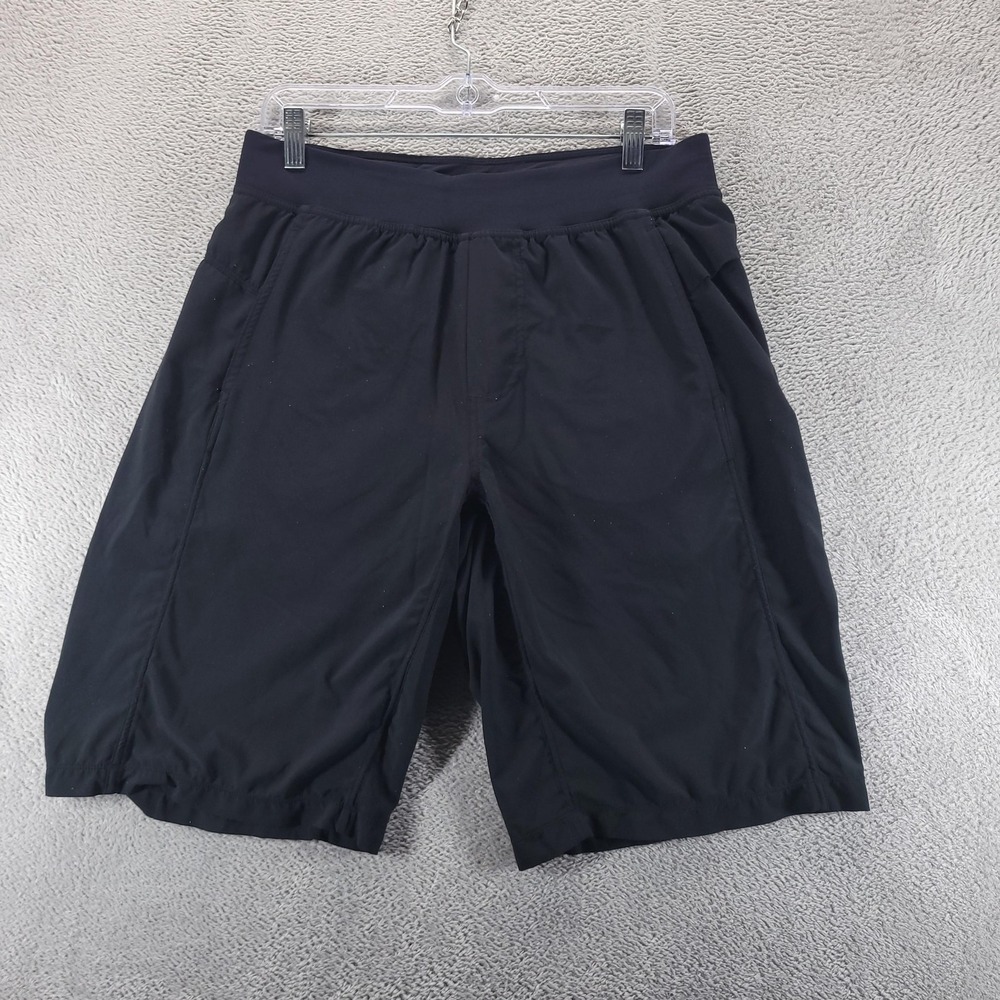 Lululemon Shorts Womens XL Black Relaxed 9" Bermuda Pockets Gym Yoga Athletic